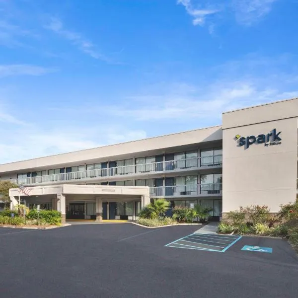 Spark by Hilton Hilton Head Island、ヒルトン・ヘッド・アイランドのホテル