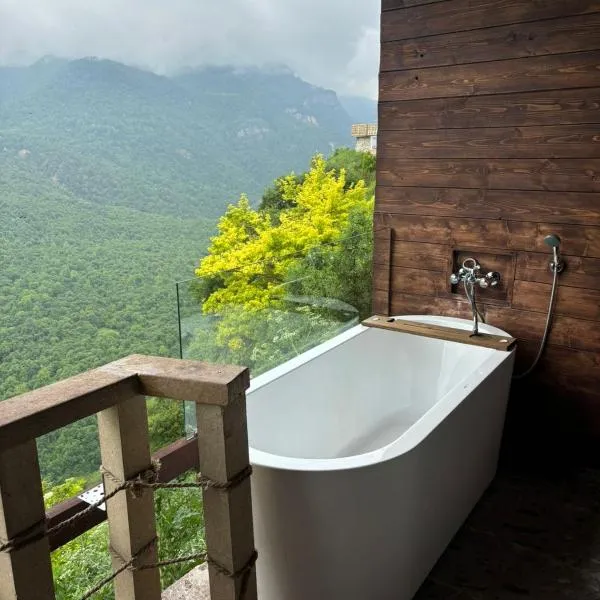 Lastiver Resort, hotel di Yenokavan