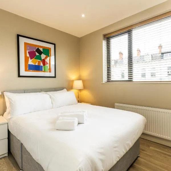 The Klimt- 1Bd Stylish Ap - Gold Short Term Stays, Hotel in Belfast