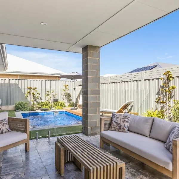 Amberton Beachs Little Paradise By Swan Bnb, hotel i Alkimos