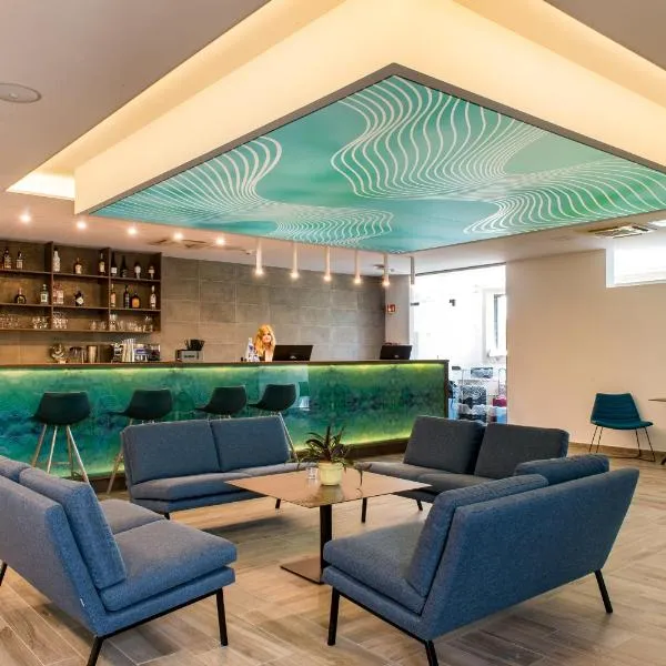 Akadémia Hotel – hotel w Balatonfüred