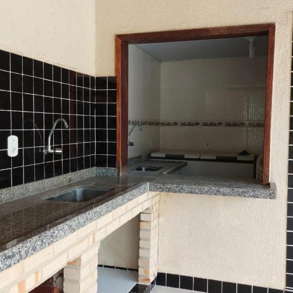 Casa com 2 piscinas e ar condicionado - Foto 3