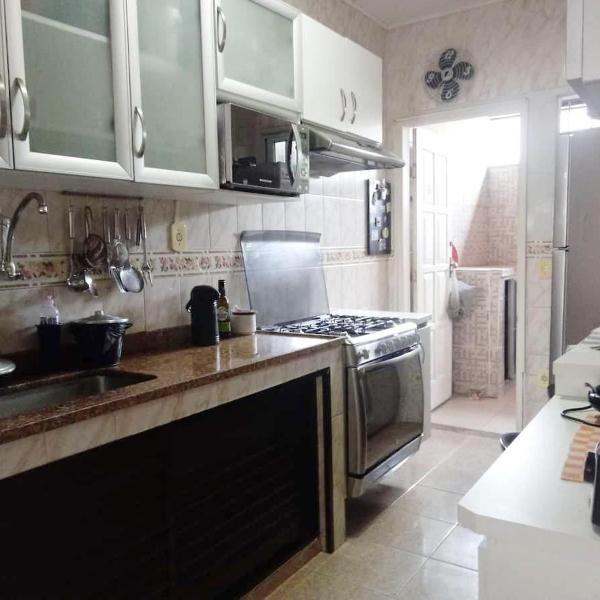 Casa com 2 piscinas e ar condicionado - Foto 5