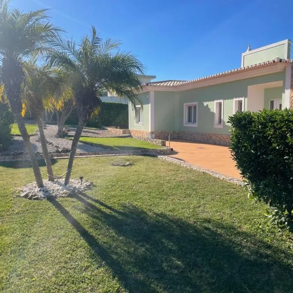 Casa Luar- suite rooms, hotel v destinaci Praia do Carvoeiro