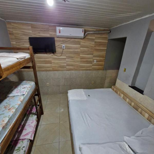 Flat na Praia de Itapuã no Terreo com AR-Condicionado - SEM TAXAS - Foto 2