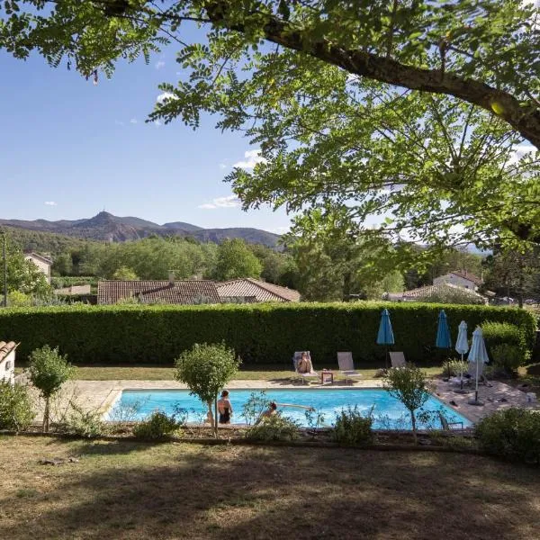 Mas - 12 pers - Piscine - Grand Jardin Arboré, ξενοδοχείο σε Ruoms
