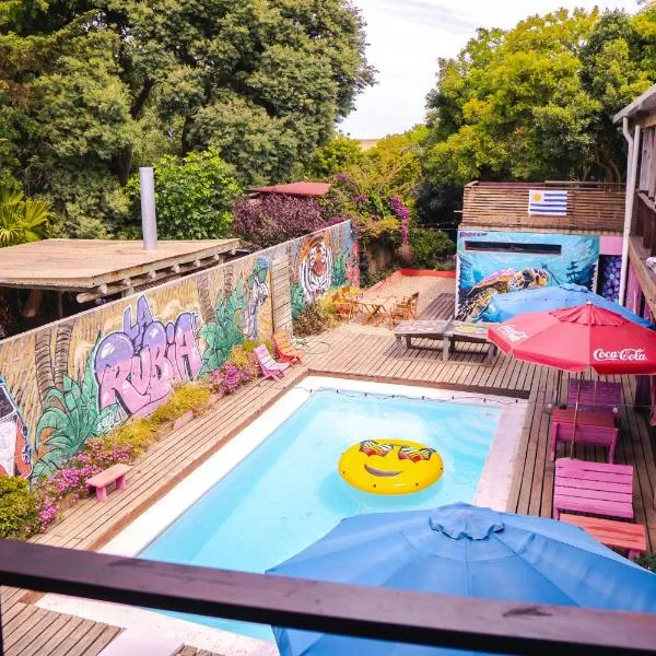 La Rubia Hostel, khách sạn ở La Pedrera