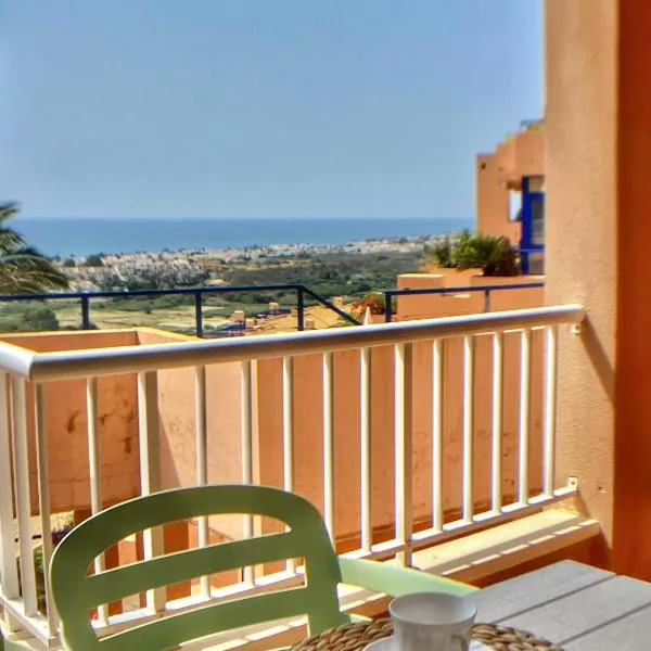 Relajantes vistas al mar Mojácar, hotel em Mojácar