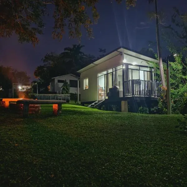 Villa Heliconias, hotel v destinaci Alajuela