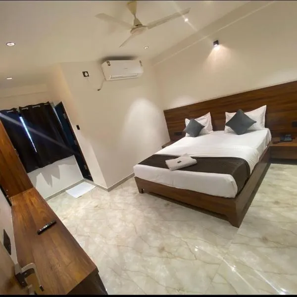 Aatithya Residency, hotel v destinaci Alandi