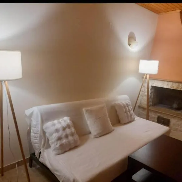 Angelos House, hotel a Ipsos