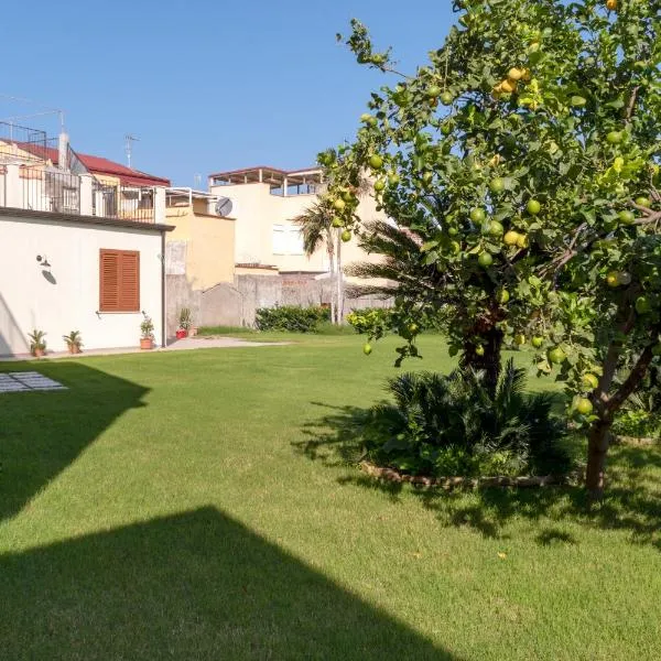 L 'Angolo dei Mori - Mulberry Suite Milazzo, hotel in Milazzo