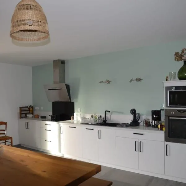 Des Racines et des Rêves, hotel di Vidou