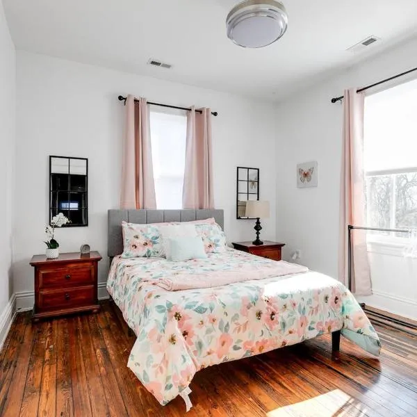Quaint Escape for 2 Near Richmond Battlefield Park, ξενοδοχείο σε Ρίτσμοντ