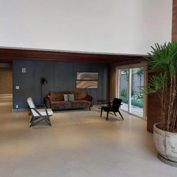 Loft bem localizado com vaga de garagem