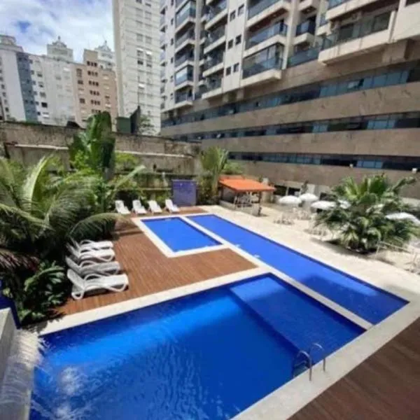 Flat Capitania Varam Guarujá, hotel v destinaci Guarujá