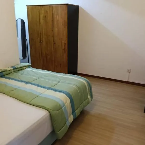 Happy Pelangi Homestay Kota Bharu 4 Room Penthouse, hotel in Kota Bharu