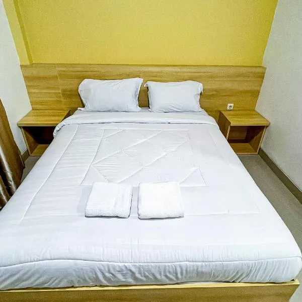 RedDoorz Plus at Krishna Homestay Kupang, hotel a Kupang