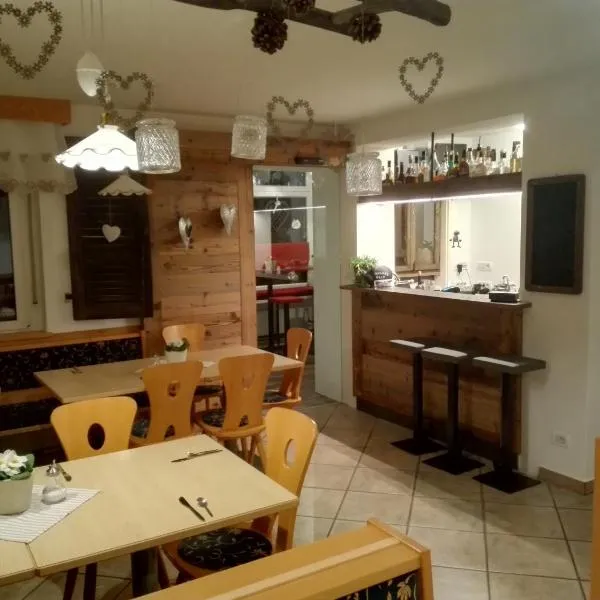 Pension Sonnalp, hotel v destinaci Ortisei