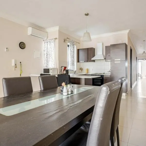 슬리에마에 위치한 호텔 Elegant central apartment