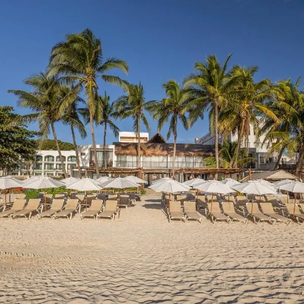 Areia Playa del Carmen - Beach Front Hotel, hotel v destinaci Playa del Carmen