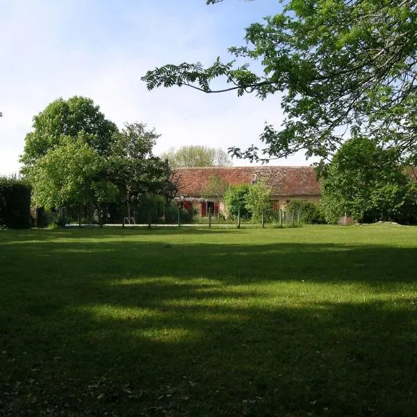 Chambres d'hôtes Ptits Déj inclus - Salle d'eau tout à vous - Parking Privé Gratuit - Centre ville Bergerac 5km - Domaine de Bellevue Cottage en Périgord, hotel in Lembras