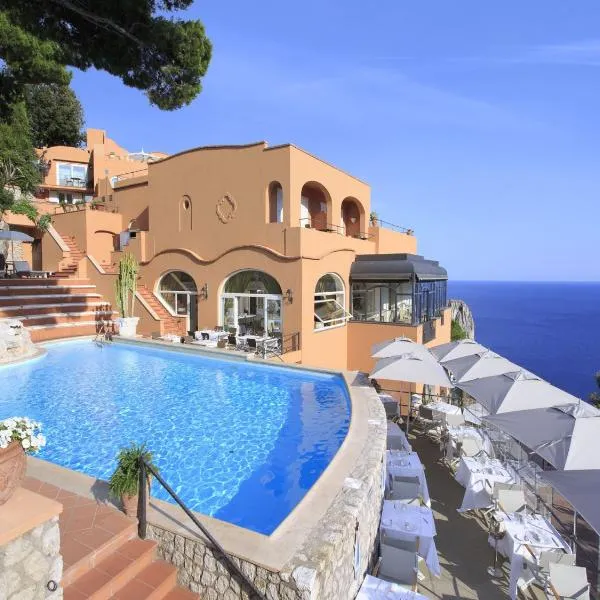 Hotel Punta Tragara: Capri'de bir otel