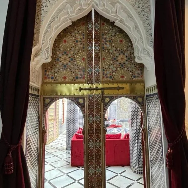 Riad bab fes suite &spa, hotel v destinaci Fès