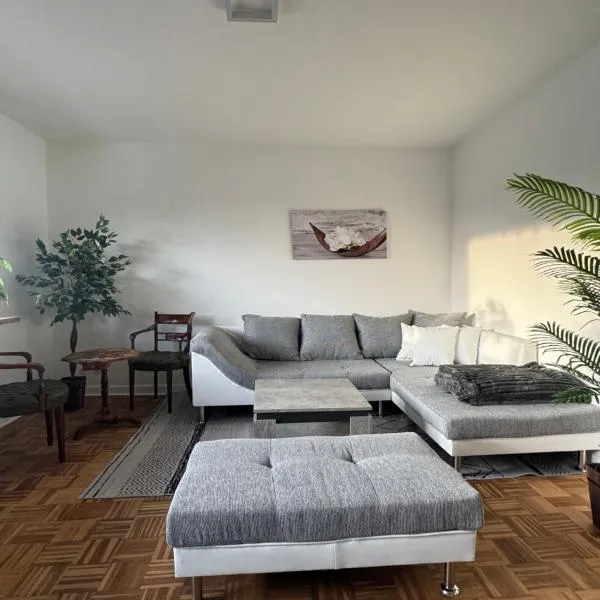 Gemütliche Ostsee Oase, 3 Zimmer mit Balkon in Bad Schwartau, Hotel in Bad Schwartau