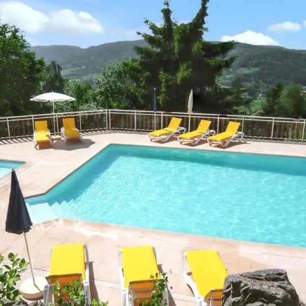 Chalet charmant au Tholy avec piscine partagée, hotel v destinácii Le Tholy