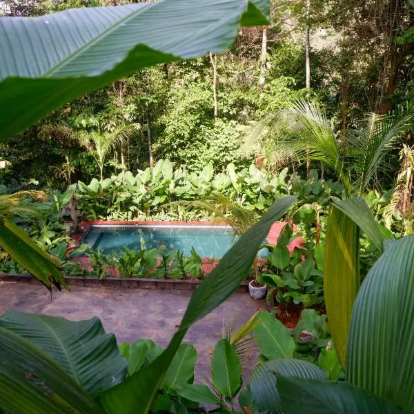 Rainbow Lodge Costa Rica, hotel v destinaci Savegre
