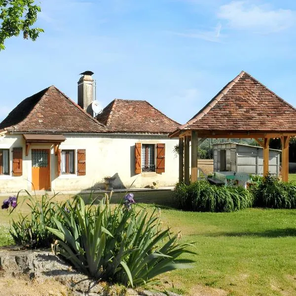 Charmante maison de campagne avec jardin et barbecue, hotel en Piets-Plasence-Moustrou