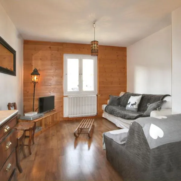 Appartement spacieux à Briançon 86 m² avec vue montagne, hotel in Briançon