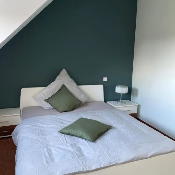 City Apartment 9 Krefeld 20 km DUS Airport Messe, hotel in Krefeld