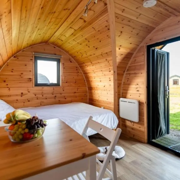 Camping Pods, Stowford Farm Meadows, hotel v destinaci Bittadon