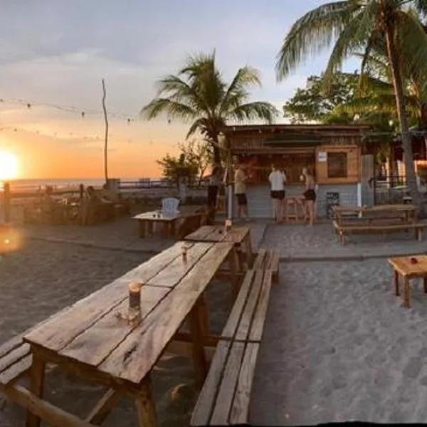 Viento Este Guest House, hotel in Popoyo