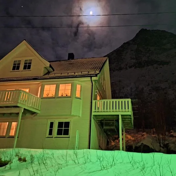 Hus i Gryllefjord, hotel v destinaci Senja