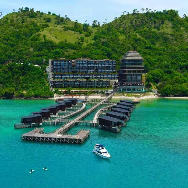Katamaran Hotel & Resort Komodo, hotel din Labuan Bajo
