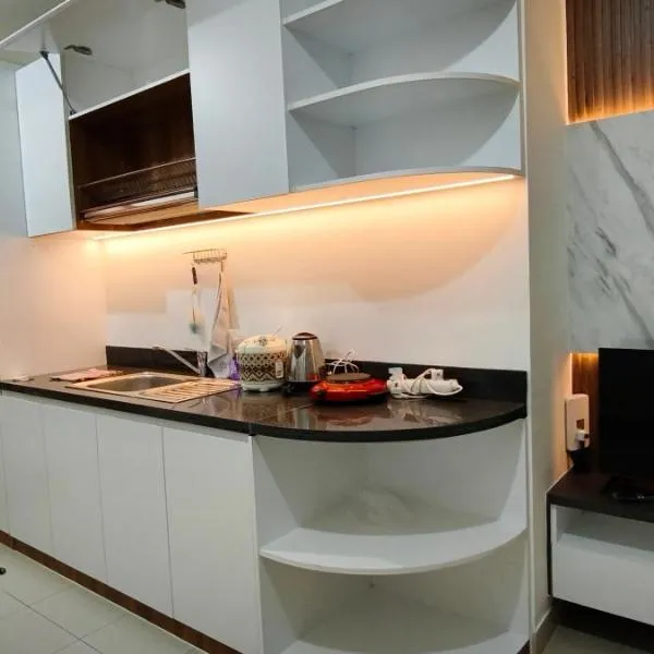 Tranquil 1BR - Kuningan Place, hótel í Jakarta