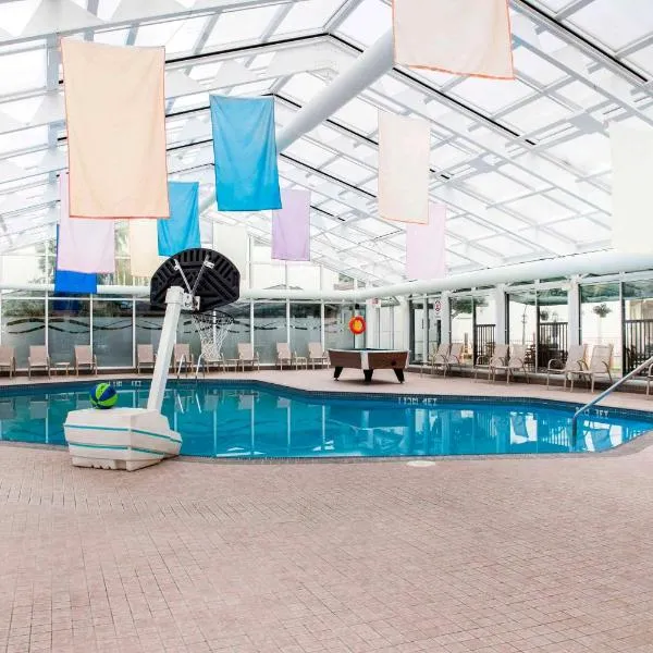 Quality Inn and Conference Centre, hotel in Pembroke