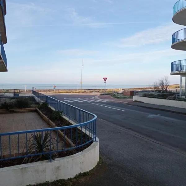 La Plage – hotel w mieście Saint-Hilaire-de-Riez