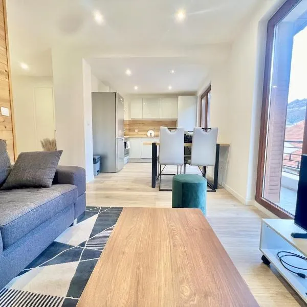 Appartement confortable balcon, hotel v destinaci Cluses