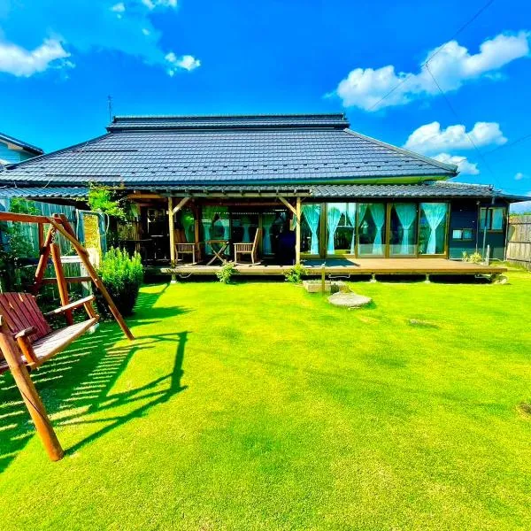 一棟貸し切り バリの雰囲気を楽しめる古民家vintagehouse1925Bali、長野市のホテル