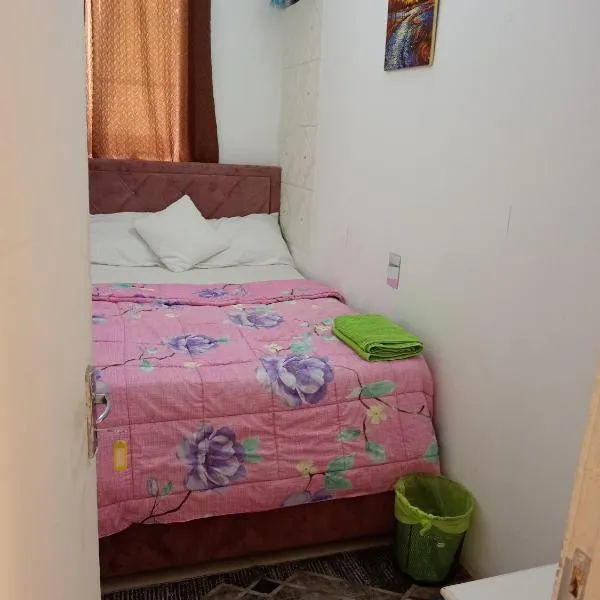 Frank spaces, hotel Abu-Dzabiban