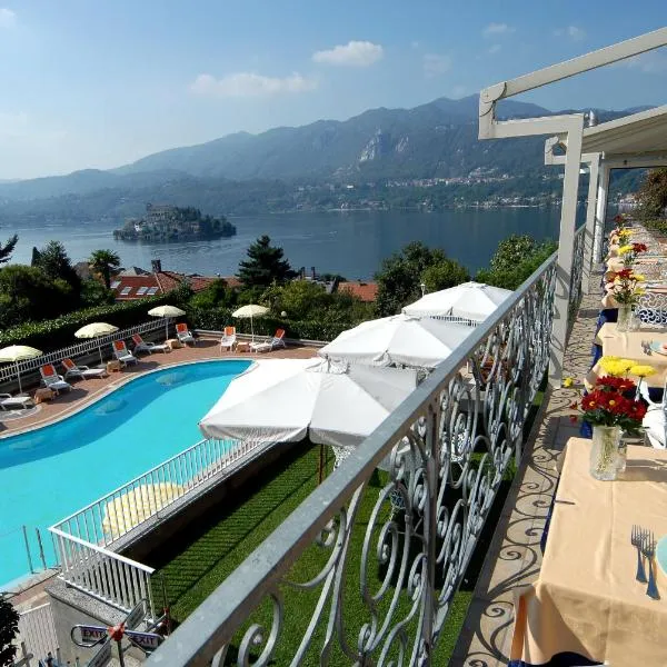 Hotel La Bussola, hotelli kohteessa Orta San Giulio