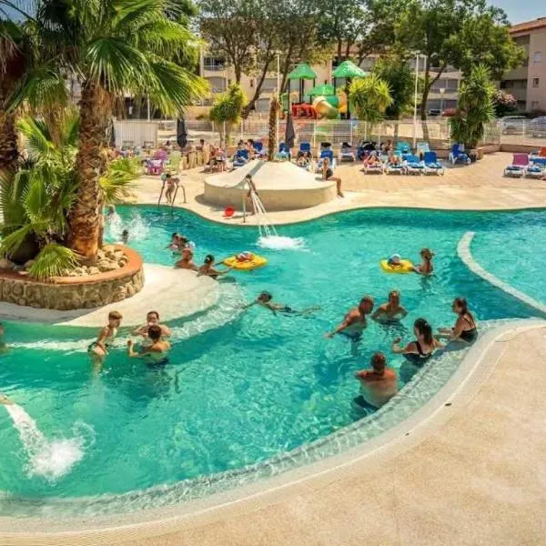 ZEcamping familial espace aquatique pet friendly, готель у місті Аржеле-сюр-Мер