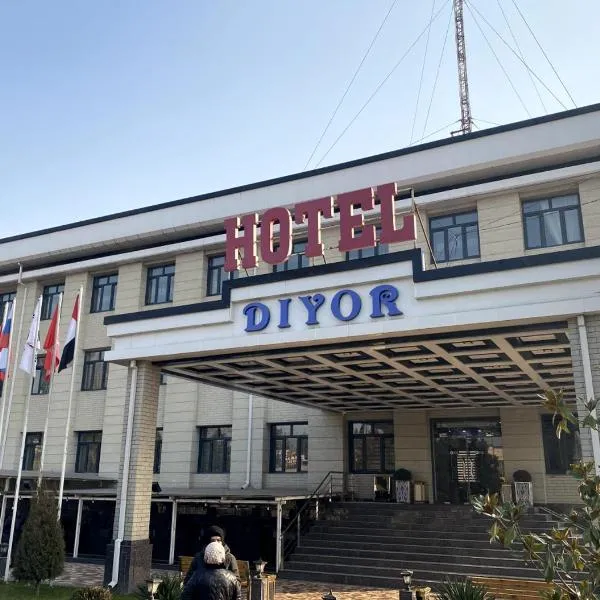 Diyor Hotel, hotel in Marghilon