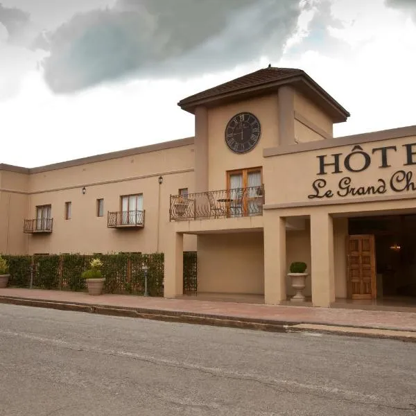 Le Grand Chateau Hotel, hotel in Tygerfontein