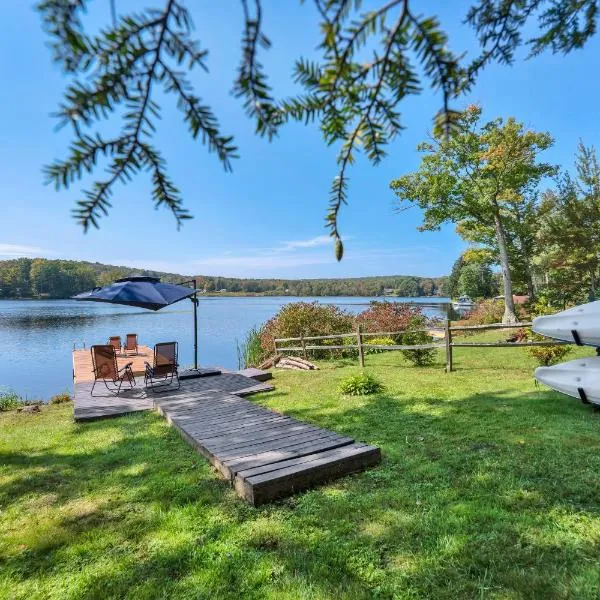 Lakeside, Dock, Hot Tub, Kayaks, Arcade, Playset, hotel in Lake Ariel