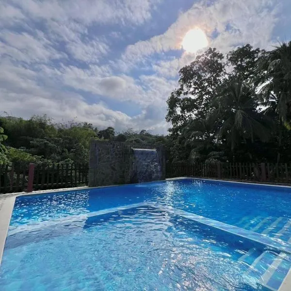 Arca Tayrona Restaurant & Hostal, hotel in Santa Marta